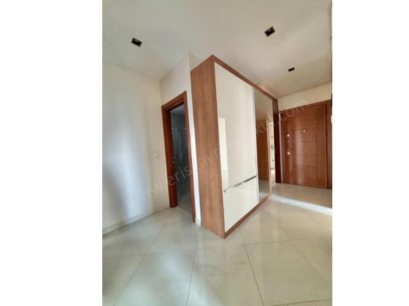 İSTANBUL KADIKÖY ERENKÖY DE ALTERNATİFSİZ MARMARAYA YAKIN 135M2 3+1 YENİ BOŞ