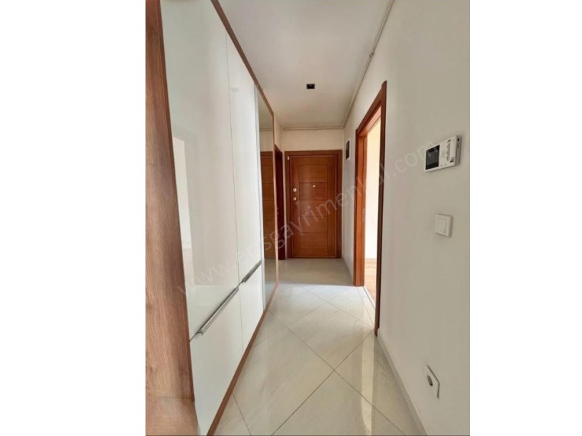 İSTANBUL KADIKÖY ERENKÖY DE ALTERNATİFSİZ MARMARAYA YAKIN 135M2 3+1 YENİ BOŞ