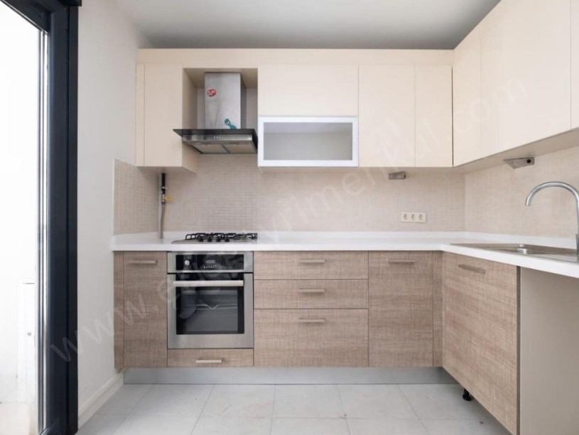 İSTANBUL KADIKÖY ERENKÖY MAHALLESİ HAYRİEĞMEZOĞLU SOKAK, SATILIK 3+1 DAİRE