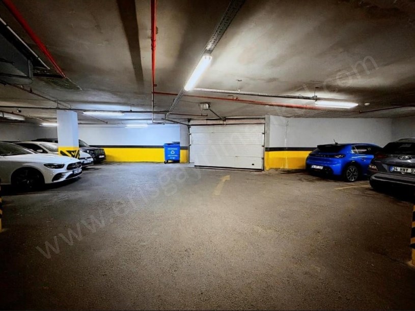 İSTANBUL KADIKÖY Suadiyede Deniz Manzaralı Önü Kapanmaz 120 m² 3 Oda 1 Salon