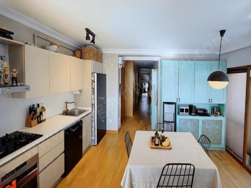 İSTANBUL KADIKÖY Suadiyede Deniz Manzaralı Önü Kapanmaz 120 m² 3 Oda 1 Salon