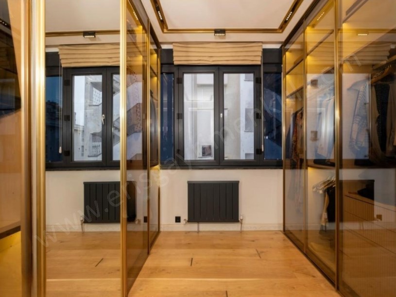 İSTANBUL KADIKÖY CADDEBOSTANDA 118 M2 NET 3+1 GENİŞ BALKONLU SATILIK DAİRE