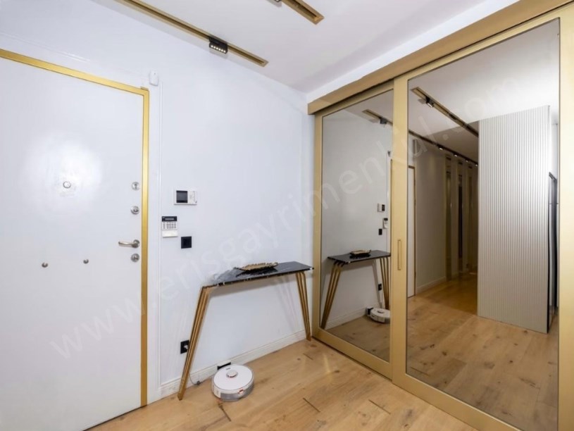 İSTANBUL KADIKÖY CADDEBOSTANDA 118 M2 NET 3+1 GENİŞ BALKONLU SATILIK DAİRE