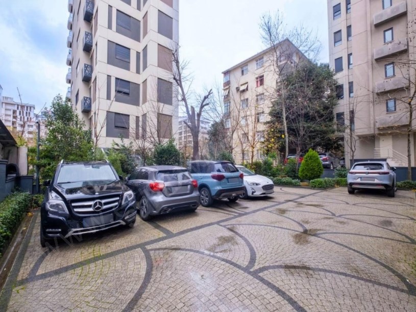 İSTANBUL KADIKÖY CADDEBOSTANDA 118 M2 NET 3+1 GENİŞ BALKONLU SATILIK DAİRE