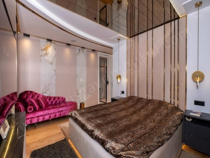 İSTANBUL KADIKÖY CADDEBOSTANDA 118 M2 NET 3+1 GENİŞ BALKONLU SATILIK DAİRE