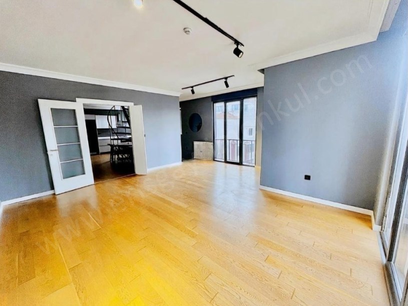 İSTANBUL KADIKÖY Çiftehavuzlar Bağdat Cad.ne 3.Bina Dubleks Modern Fırsat Daire