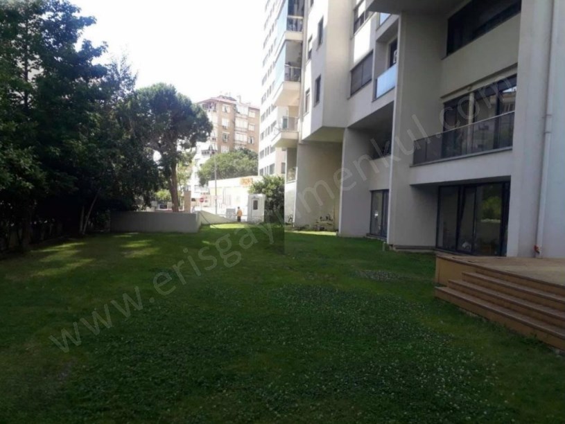 İSTANBUL KADIKÖY KOZYATAĞInda Sitede Satılık 120 m2 Net 4+1