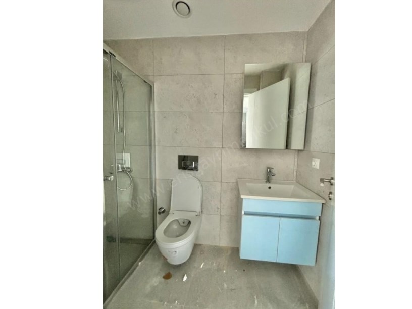 İSTANBUL KADIKOÖY ÖMERPAŞADA BAĞDATA YAKIN 125M2 3+1 SIFIR BALKONLU