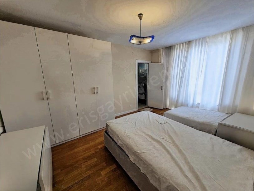İSTANBUL KADIKÖY ERENKÖY DE  BOŞ, BALKONLU, 3+1 SATILIK DAİRE