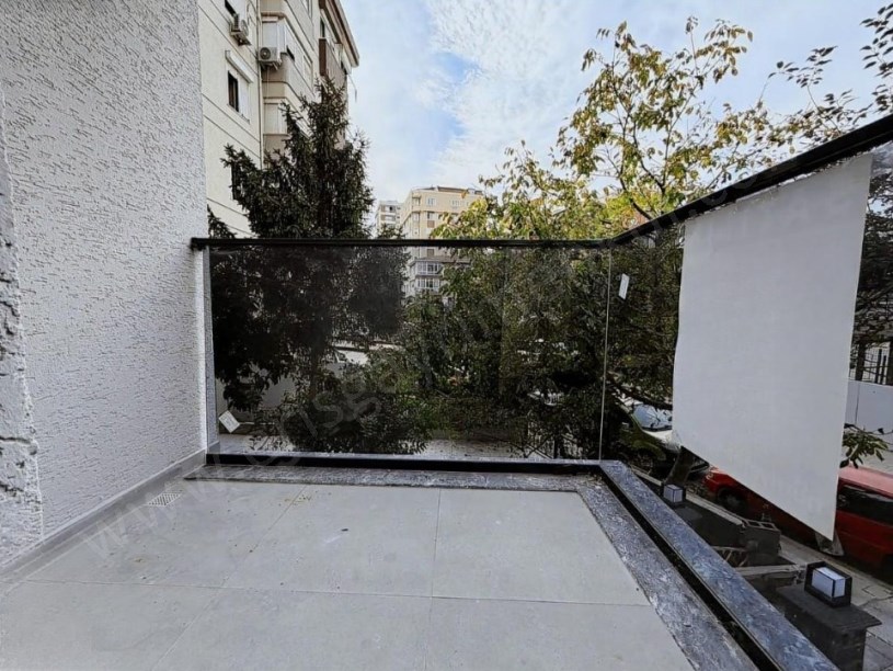 İSTANBUL KADIKÖY BOSTANCI MAH. MİNİBÜSE 2.BİNADA SIFIR MARMARAYA YAKIN 94m2 NET