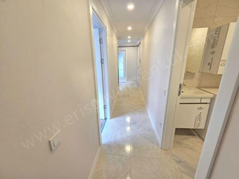 KOZYATAĞI AYŞKEKADIN METRO VE SUADİYE MARMARAY YAKIN SIFIR 2+1 DAİRE KADIKÖY