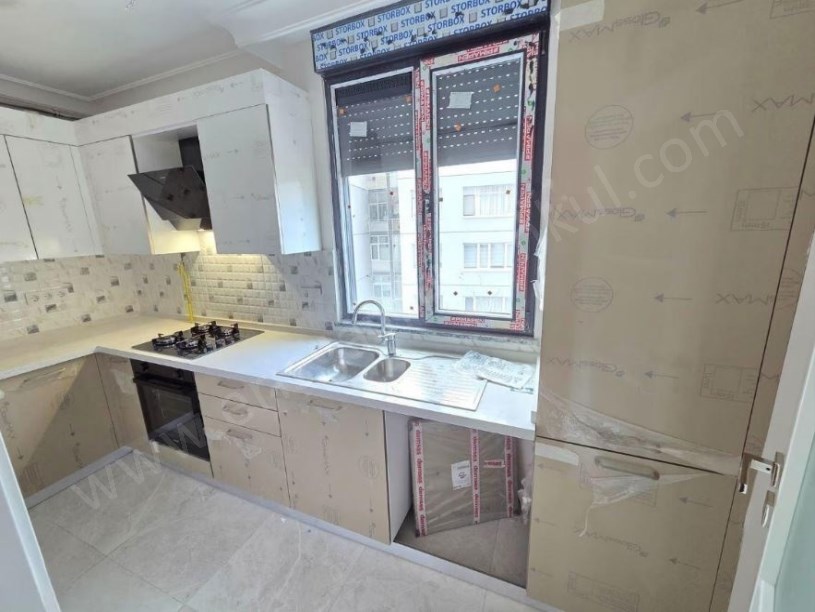 KOZYATAĞI AYŞKEKADIN METRO VE SUADİYE MARMARAY YAKIN SIFIR 2+1 DAİRE KADIKÖY