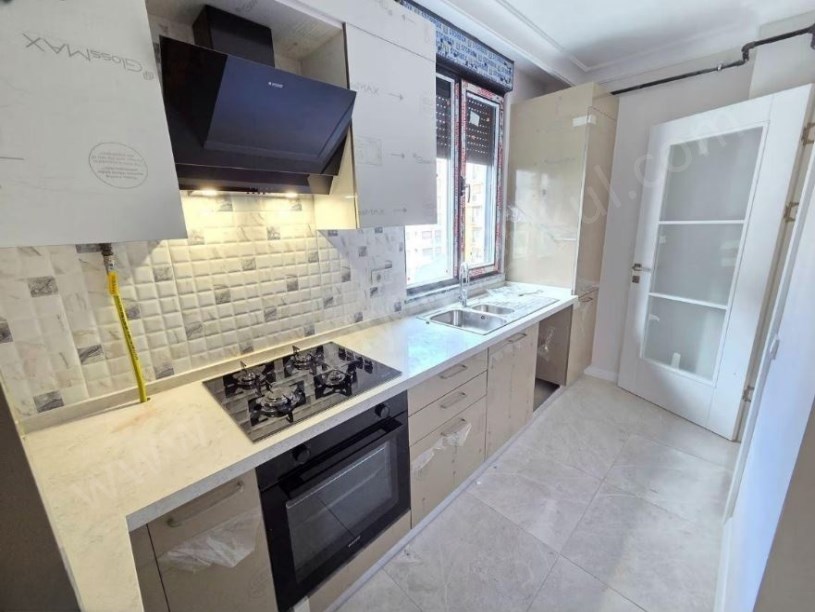 KOZYATAĞI AYŞKEKADIN METRO VE SUADİYE MARMARAY YAKIN SIFIR 2+1 DAİRE KADIKÖY