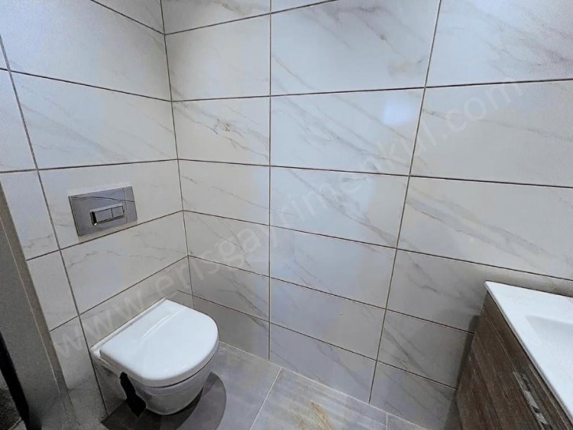 İSTANBUL KADIKÖY  BOSTANCI DA BÜYÜK 2+1 FERAH DAİRE