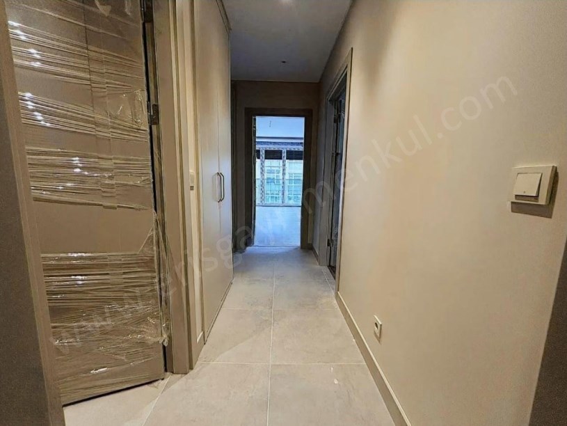 İSTANBUL KADIKÖY  BOSTANCI DA BÜYÜK 2+1 FERAH DAİRE