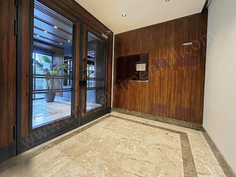 İSTANBUL KADIKÖY  BOSTANCI DA BÜYÜK 2+1 FERAH DAİRE