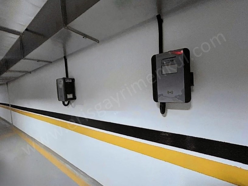 İSTANBUL KADIKÖY  BOSTANCI DA BÜYÜK 2+1 FERAH DAİRE