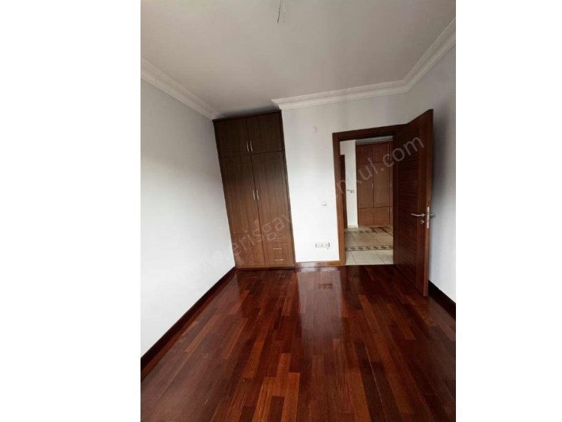 İSTANBUL KADIKÖY ERENKÖY ÖMERPAŞA DA 7.KAT 130 M2 KOMBİLİ MASRAFSIZ 18.450.000