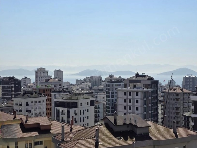İSTANBUL KADIKÖY KOZYATAĞINDA ADA MANZARALI 3+1 SATILIK DAİRE