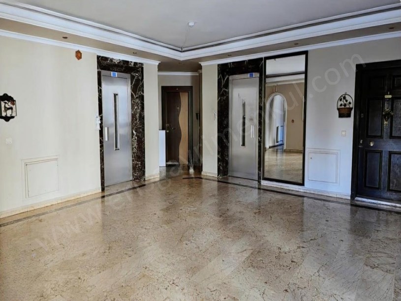 İSTANBUL KADIKÖY KOZYATAĞINDA ADA MANZARALI 3+1 SATILIK DAİRE