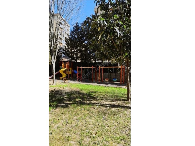 İSTANBUL KADIKÖY KOZYATAĞINDA ADA MANZARALI 3+1 SATILIK DAİRE