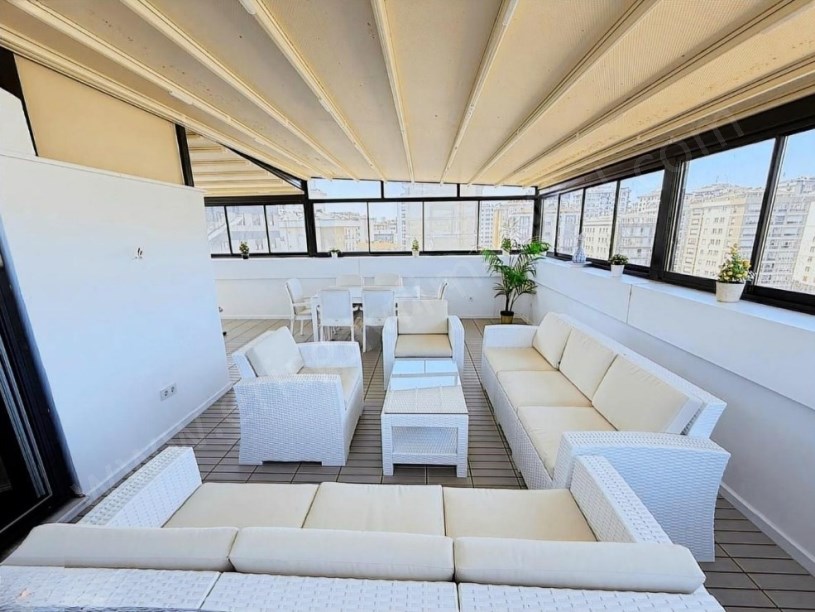 2017 Yapımı Binada Çift Balkonlu, Teraslı, E. Banyolu 215m2 4+2 Fırsat Daire