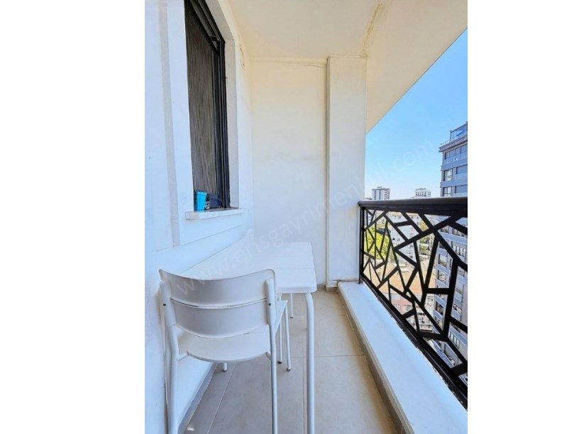 2017 Yapımı Binada Çift Balkonlu, Teraslı, E. Banyolu 215m2 4+2 Fırsat Daire