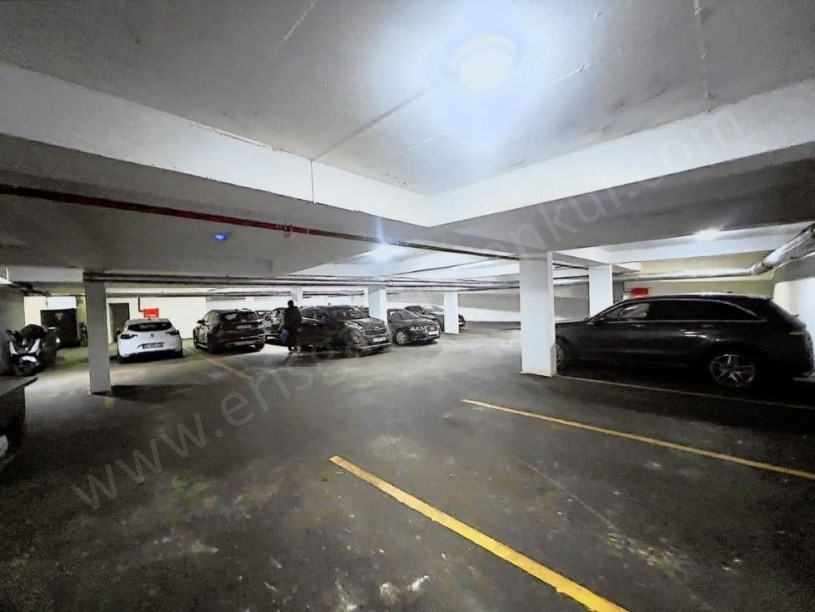 SUADİYEDEN MİNİBÜSE YAKIN PRESTİJLİ BİNADA 85 NET KÖŞE ! MAL SAHİBİ İKAMET ETMEKTEDİR