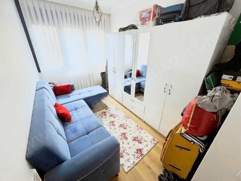 SUADİYEDEN MİNİBÜSE YAKIN PRESTİJLİ BİNADA 85 NET KÖŞE ! MAL SAHİBİ İKAMET ETMEKTEDİR