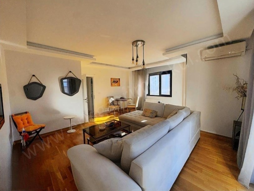 KOZYATAĞI MİNİBÜS CADDESİNE KOMŞU,YENİ BİNADA,KOMBİLİ,BALKONLU 130m² 3+1 SATILIK DAİRE