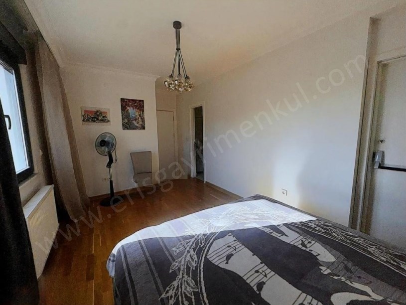 KOZYATAĞI MİNİBÜS CADDESİNE KOMŞU,YENİ BİNADA,KOMBİLİ,BALKONLU 130m² 3+1 SATILIK DAİRE