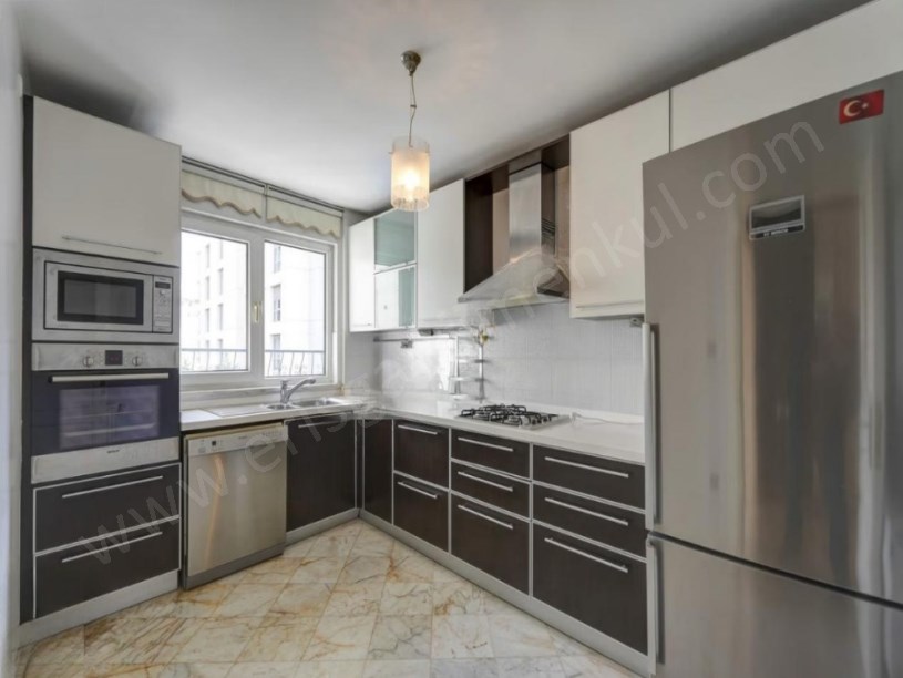 İSTANBUL KADIKÖY Bostancıda 107 m² NET, Boş 3+1   Marmaraya Yakın