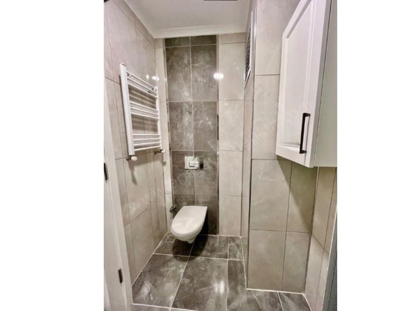 19 MAYIS MAH. 5 YAŞINDA KAPALI OTOPARKLI BİNADA ÖZEL MİMARİ DEKORLU 4+1 DAİRE