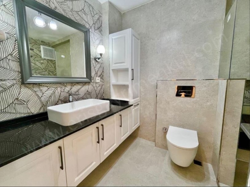 19 MAYIS MAH. 5 YAŞINDA KAPALI OTOPARKLI BİNADA ÖZEL MİMARİ DEKORLU 4+1 DAİRE