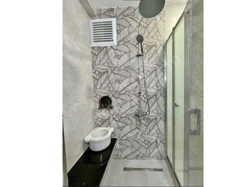 19 MAYIS MAH. 5 YAŞINDA KAPALI OTOPARKLI BİNADA ÖZEL MİMARİ DEKORLU 4+1 DAİRE