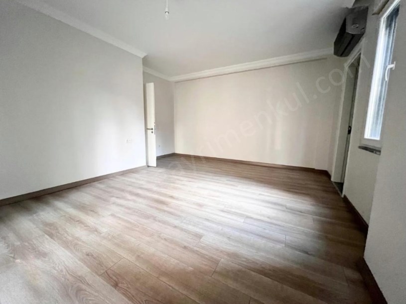 İSTANBUL KADIKÖY Erenköyde 2020 Yapımı 4+1 Balkonlu, Ebeveynli 170 m²