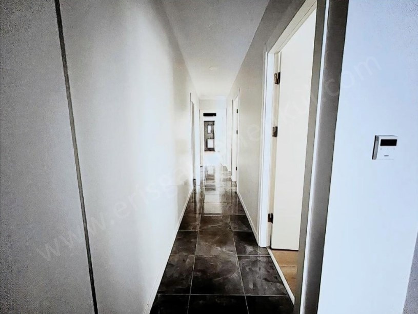 İSTANBUL KADIKÖY Erenköyde 2020 Yapımı 4+1 Balkonlu, Ebeveynli 170 m²