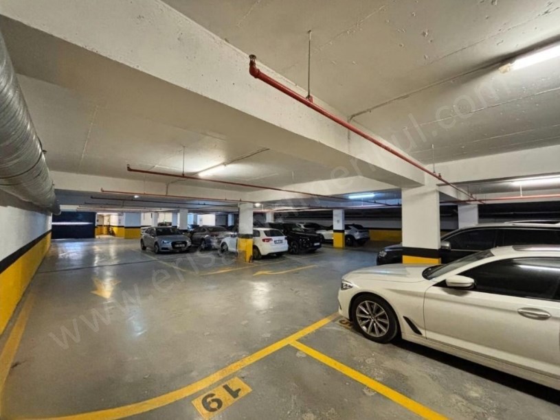 İSTANBUL KADIKÖY Erenköyde 2020 Yapımı 4+1 Balkonlu, Ebeveynli 170 m²