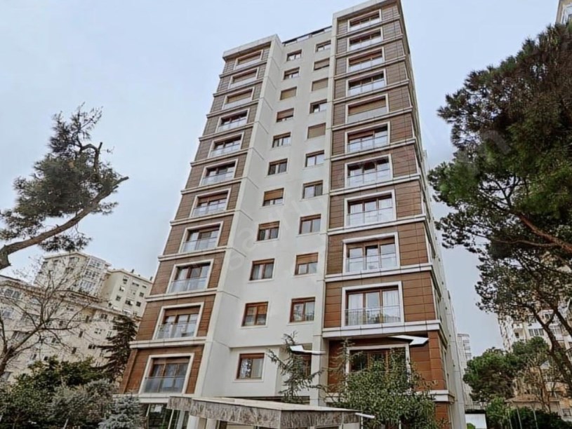 İSTANBUL KADIKÖY ERENKÖY DE  SATILIK 3+1