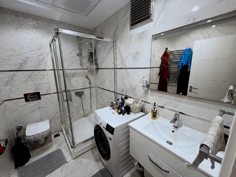 İSTANBUL KADIKÖY ERENKÖY DE  SATILIK 3+1