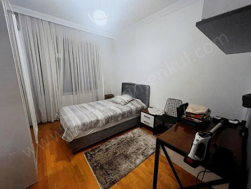 İSTANBUL KADIKÖY ERENKÖY DE  SATILIK 3+1