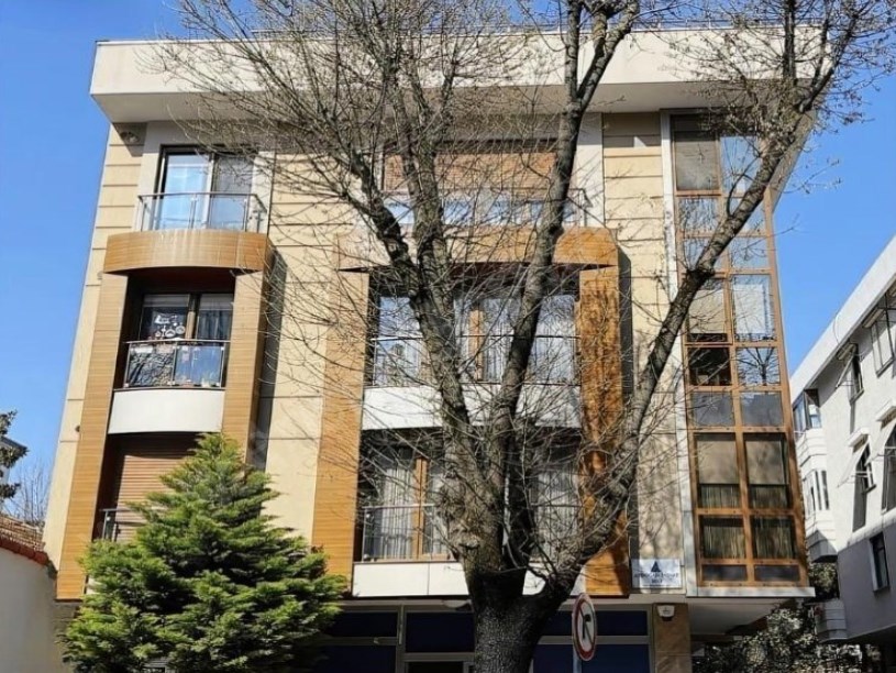 İSTANBUL KADIKÖY SUADİYE EMİN ALİ PAŞA CADDESİNDE 260 m2 3+2 DUBLEX DAİRE