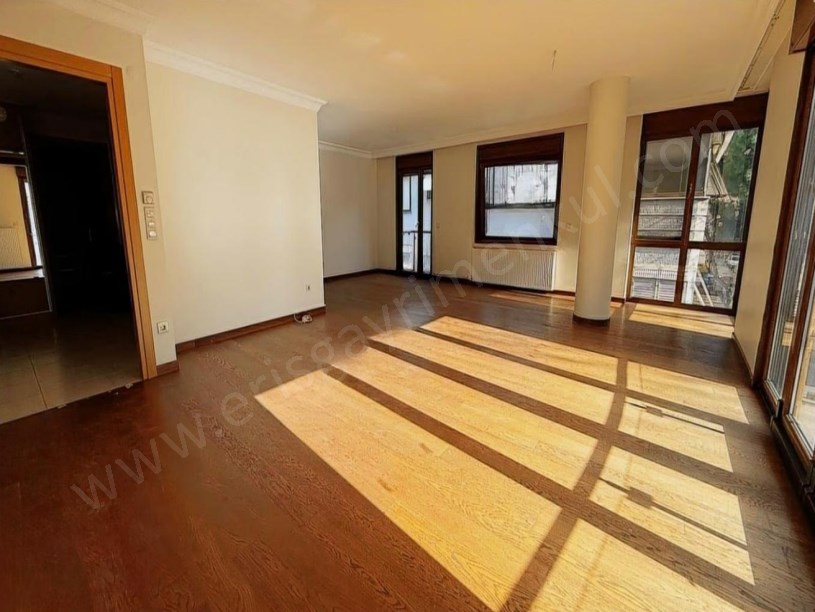 İSTANBUL KADIKÖY SUADİYE EMİN ALİ PAŞA CADDESİNDE 260 m2 3+2 DUBLEX DAİRE