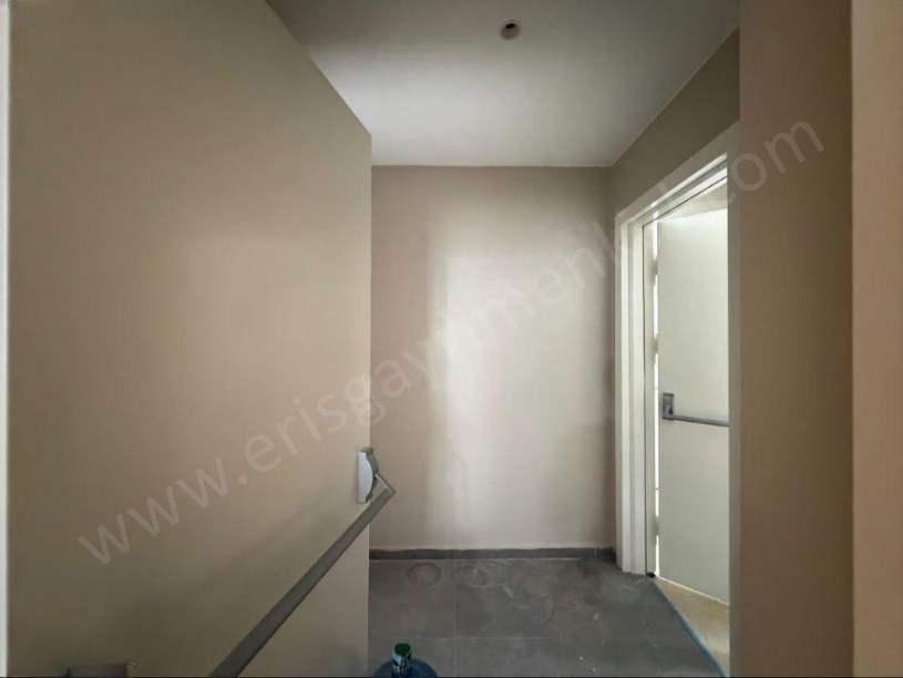 19 MAYIS MAH.DE MİNİBÜS KOZZY AVM YAKINI SIFIR BİNADA 55 M2 NET 1+1 KADIKÖY  İST