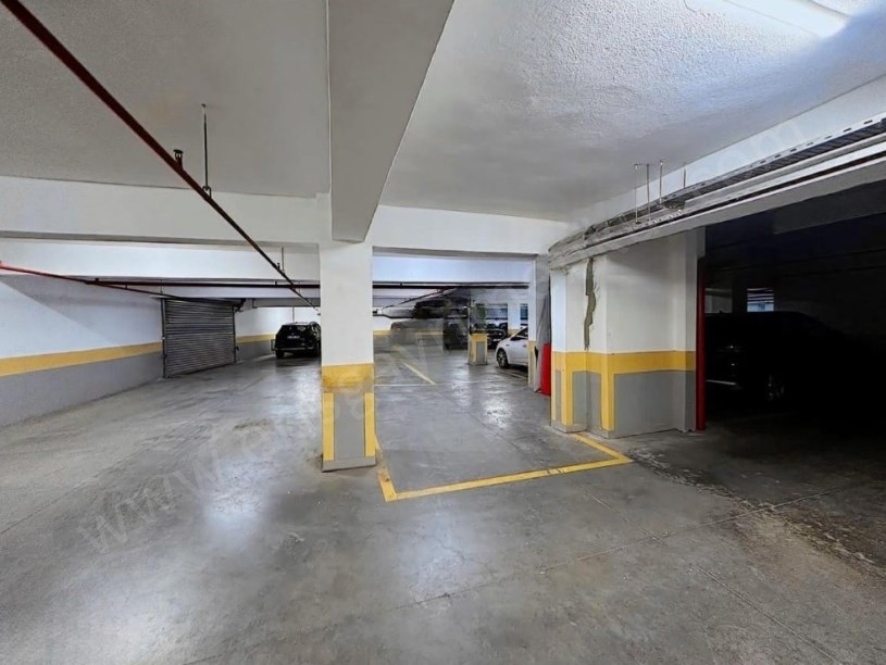 İSTANBUL KADIKÖY KOZYATAĞINDA GÜVENLİKLİ HAVUZLU BALKONLU LUX ADRES