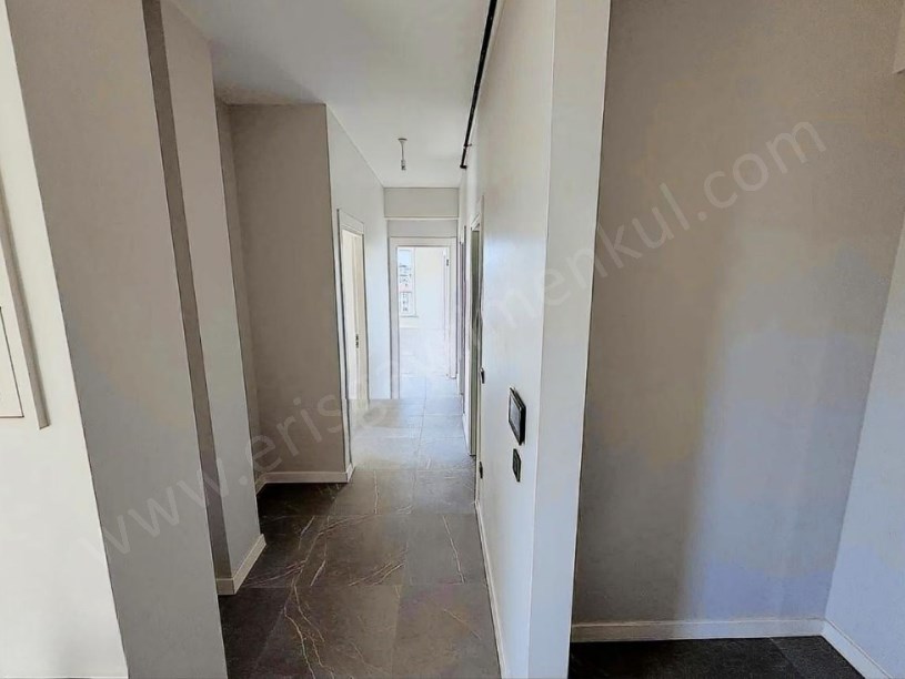 İSTANBUL KADIKÖY KAZASKERDE ANAHTAR TESLİM DENİZ MANZARALI SATILIK 3+1