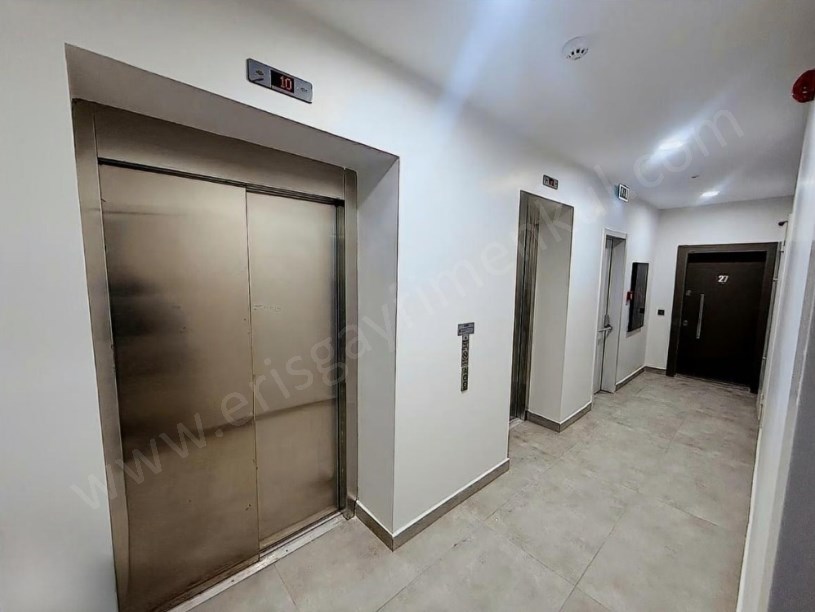 İSTANBUL KADIKÖY KAZASKERDE ANAHTAR TESLİM DENİZ MANZARALI SATILIK 3+1