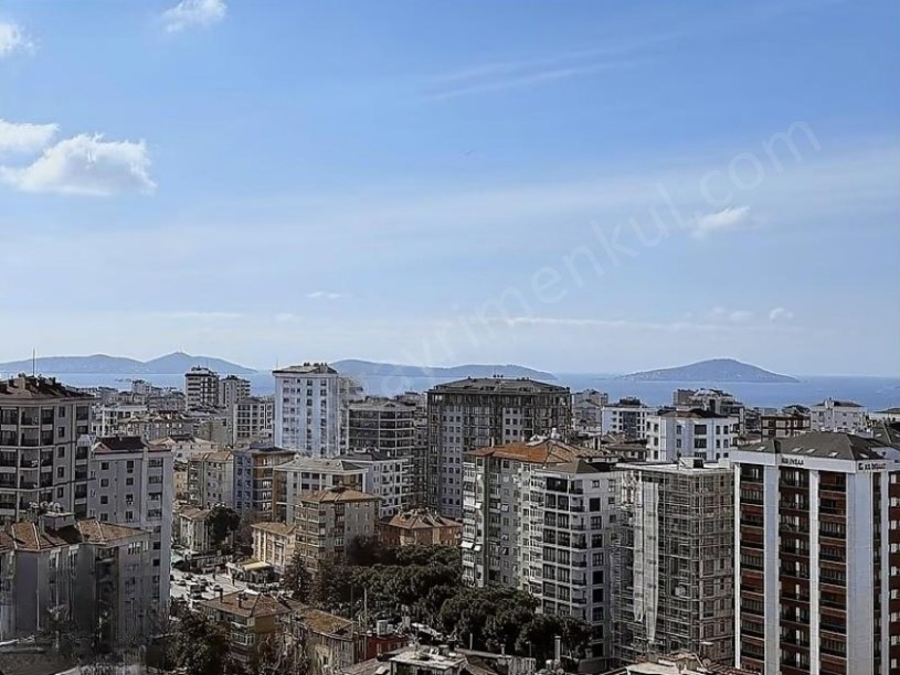 İSTANBUL KADIKÖY KAZASKERDE ANAHTAR TESLİM DENİZ MANZARALI SATILIK 3+1
