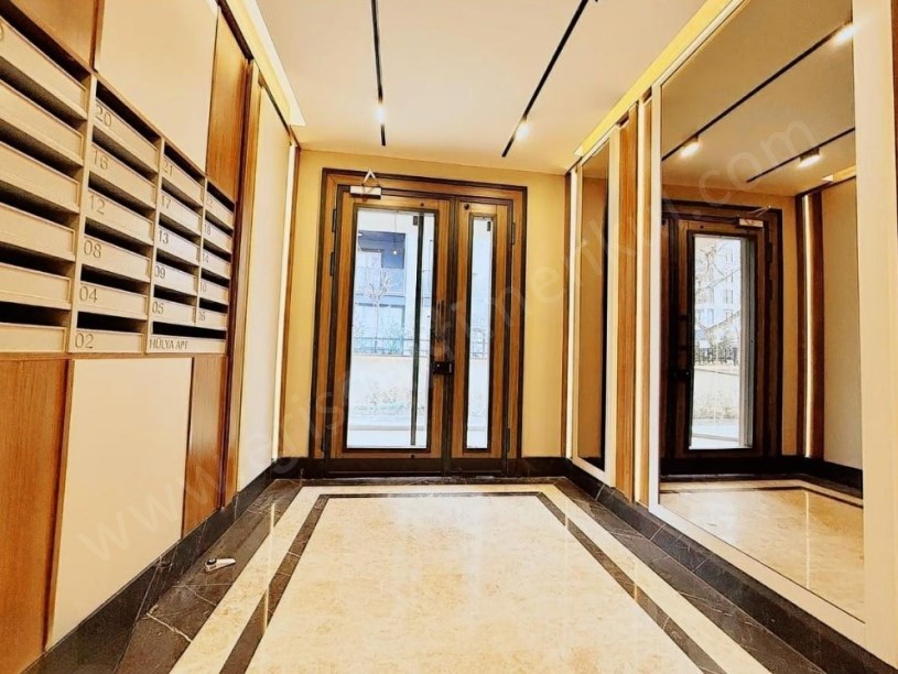 İSTANBUL KADIKÖY Kozyatağında Satılık Sıfır 3+1 Daire 