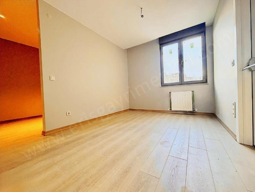 İSTANBUL KADIKÖY Kozyatağında Satılık Sıfır 3+1 Daire 